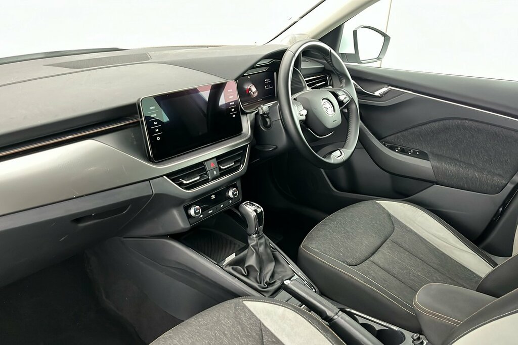 Skoda Kamiq Se L 1.0 Tsi 110 Ps Dsg MJ22FLR White #2