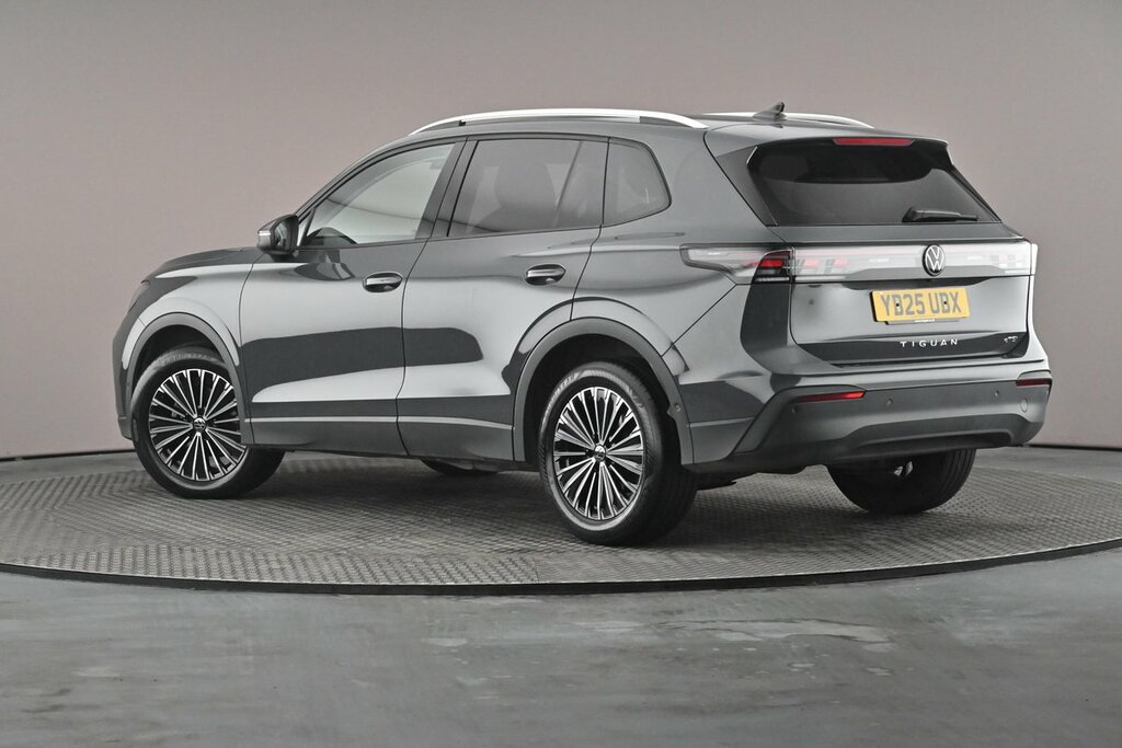 Volkswagen Tiguan Match 1.5 Etsi 130 Ps 7-Speed Dsg YB25UBX Grey #2