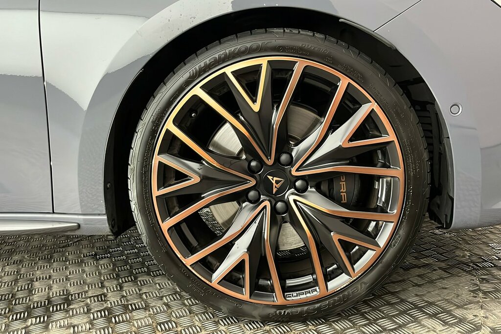 Cupra Leon Hatch Vz2 Design Edition 2.0 Tsi 3 Grey #5