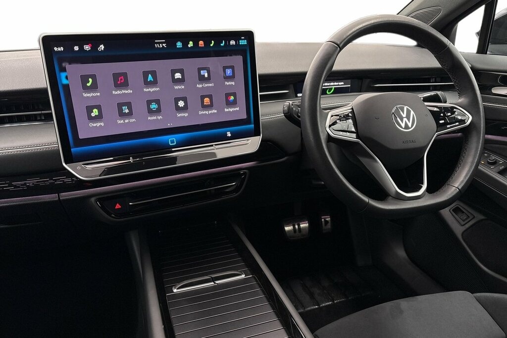 Volkswagen ID.7 Hatchback White #32