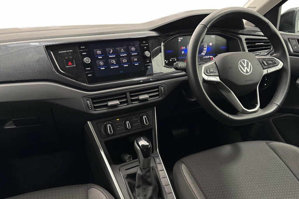 Volkswagen Polo Match 1.0 Tsi 95Ps 7-Speed Dsg GF25YAV Black #2