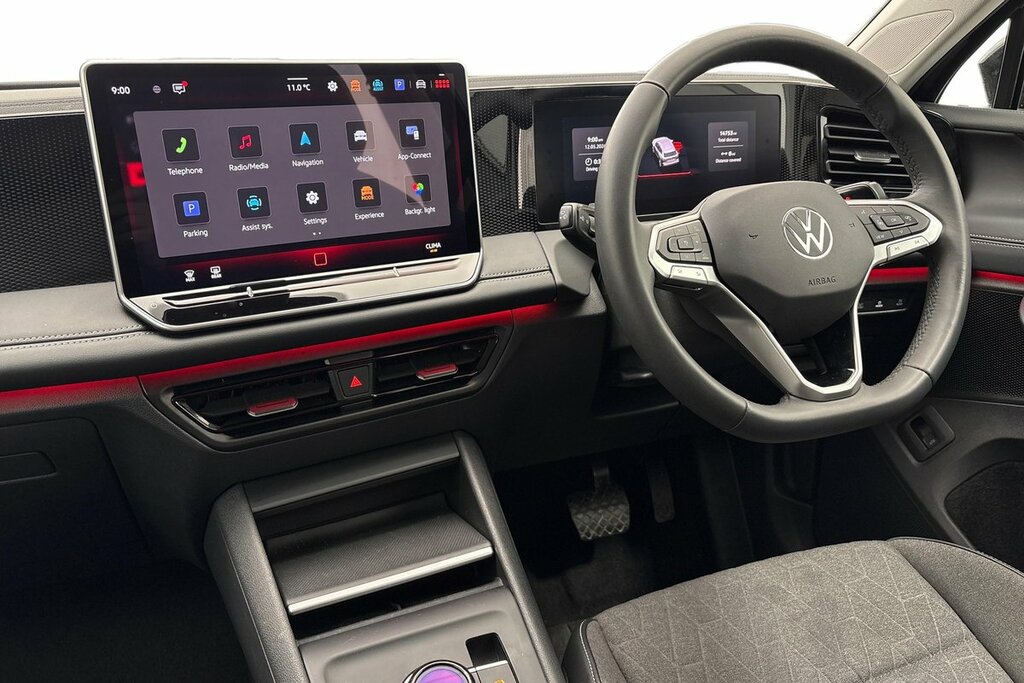 Volkswagen Tiguan Match 1.5 Etsi 150 Ps 7-Speed Dsg GJ75RFO Black #2