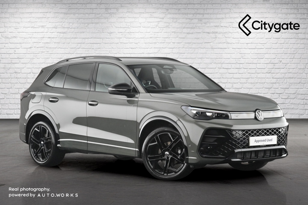 Volkswagen Tiguan R-line 1.5 Etsi 150Ps 7-Speed Dsg Green