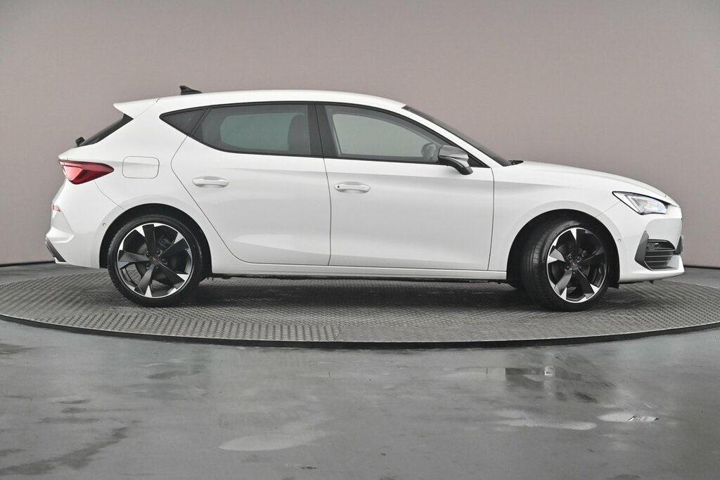 Cupra Leon Hatch V1 1.5 Etsi Evo Afv 150 7-Speed Aut White #4
