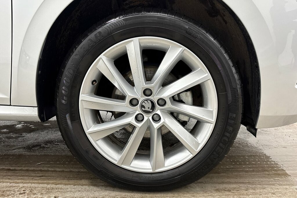 Skoda Kamiq Se Edition 1.0 Tsi 95 Ps 5G Man GL25VKB Silver #5
