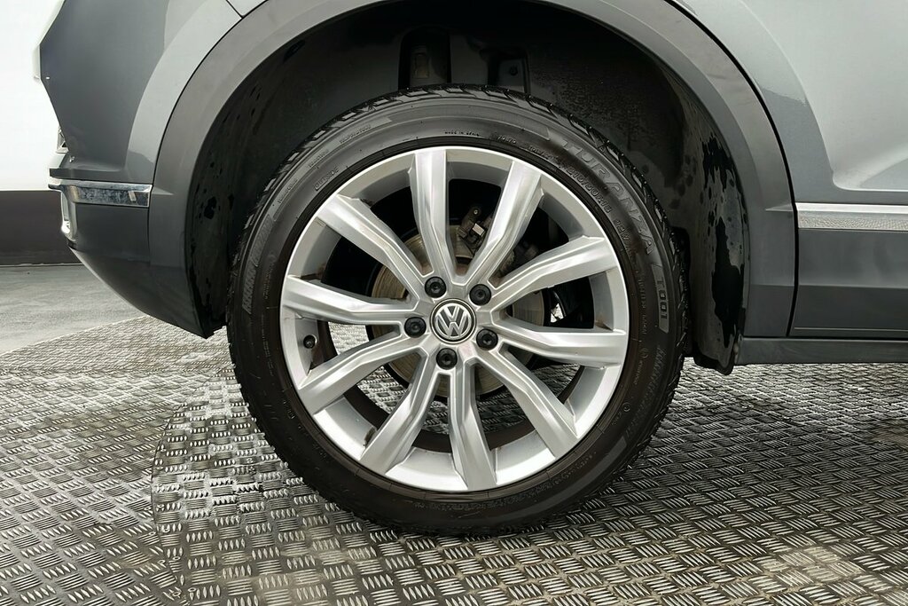Volkswagen T-Roc Sel 2.0 Tdi 150Ps 7-Speed Dsg Grey #5