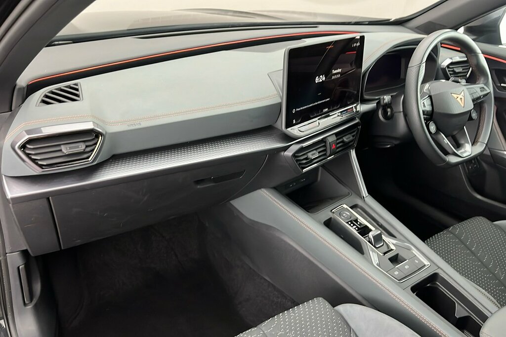 Cupra Formentor Vz3 1.5 E-hybrid 272 6-Speed LN25TGY Black #2