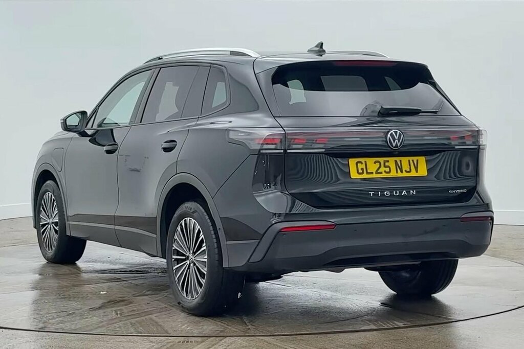 Volkswagen Tiguan Match 1.5 Tsi Ehybrid 204 Ps 6-Speed Dsg GL25NJV Black #3