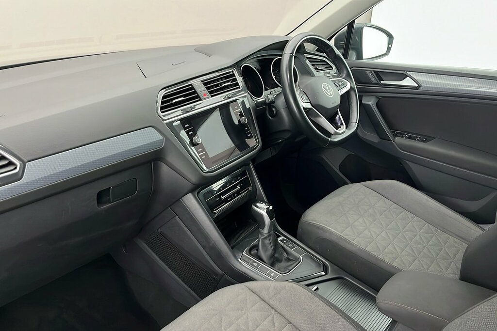 Volkswagen Tiguan Life 1.5 Tsi 150Ps 7-Speed Dsg BT71UXO Grey #2