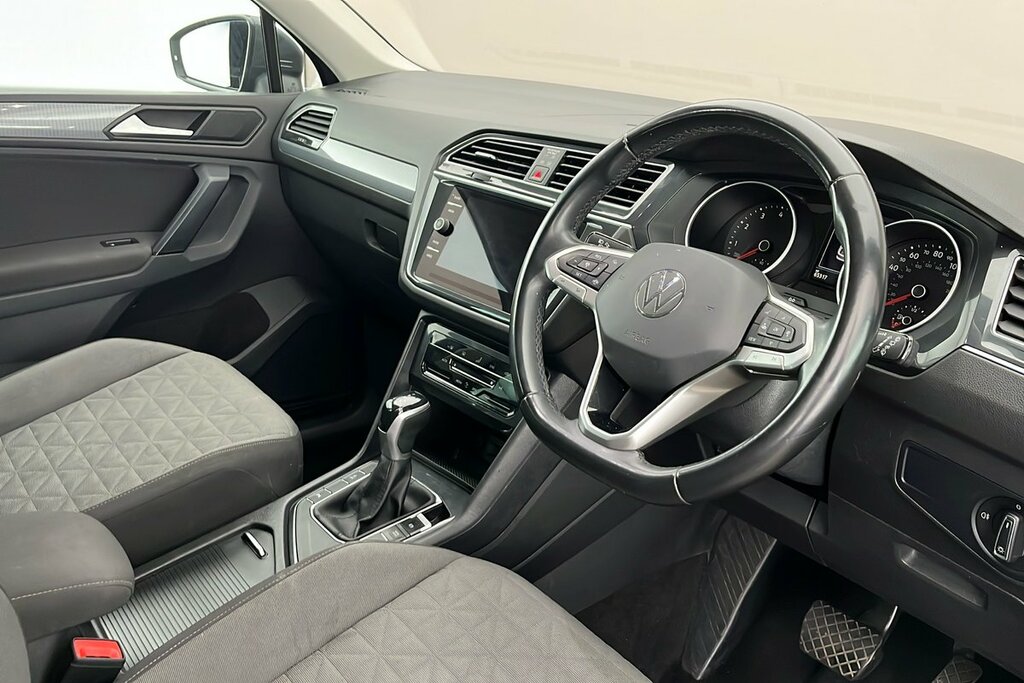 Volkswagen Tiguan Life 1.5 Tsi 150Ps 7-Speed Dsg BT71UXO Grey #6