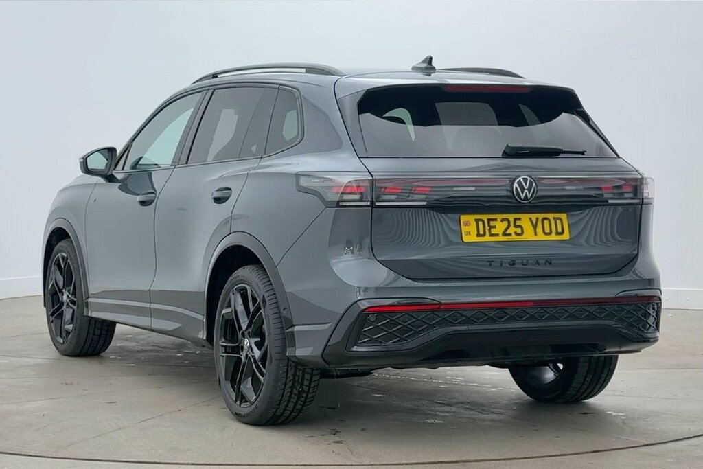 Volkswagen Tiguan R-line 2.0 Tdi 150Ps 7-Speed Dsg DE25YOD Grey #3