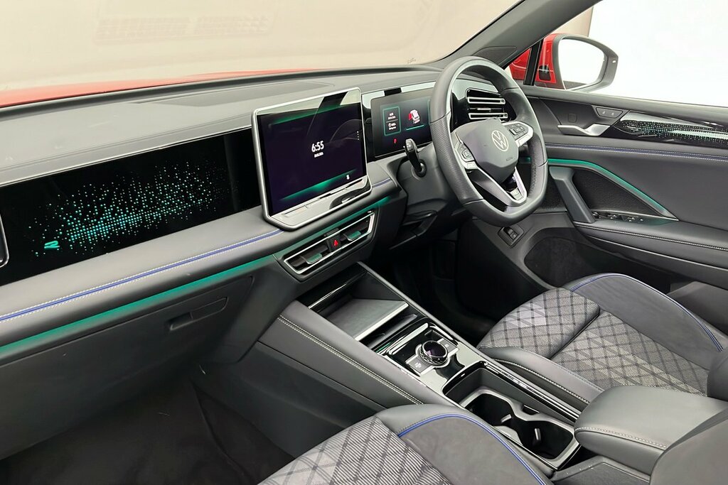 Volkswagen Tiguan R-line 1.5 Tsi Ehybrid 204Ps 6-Speed Dsg FT74OOB Red #2