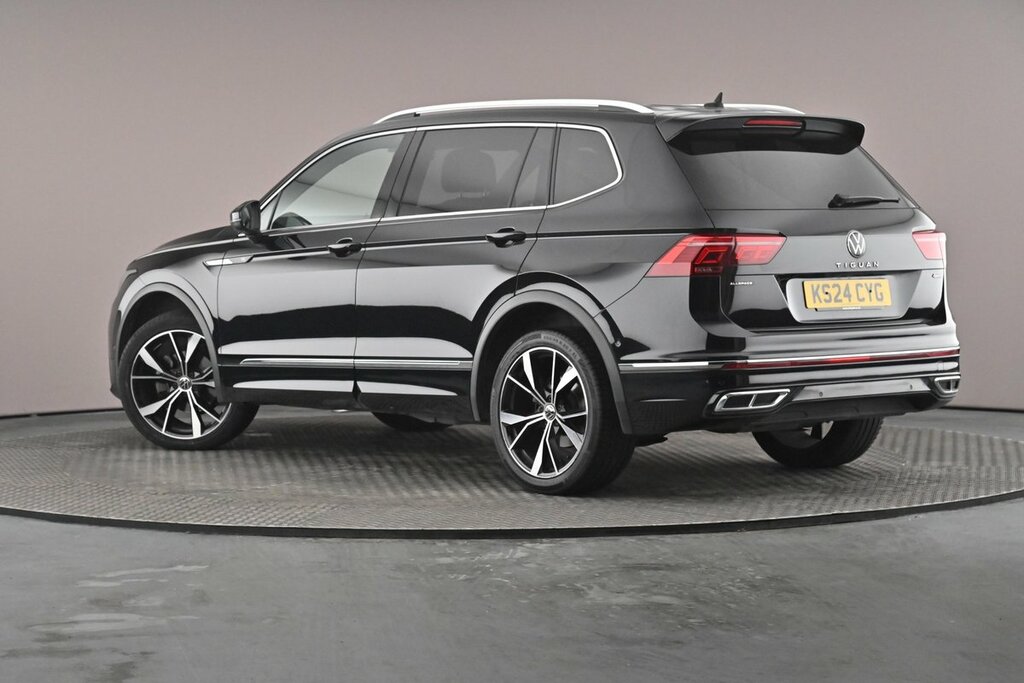 Volkswagen Tiguan Allspace R-line 2.0 Tdi 4Motion 150Ps 7-Speed Dsg Black #2