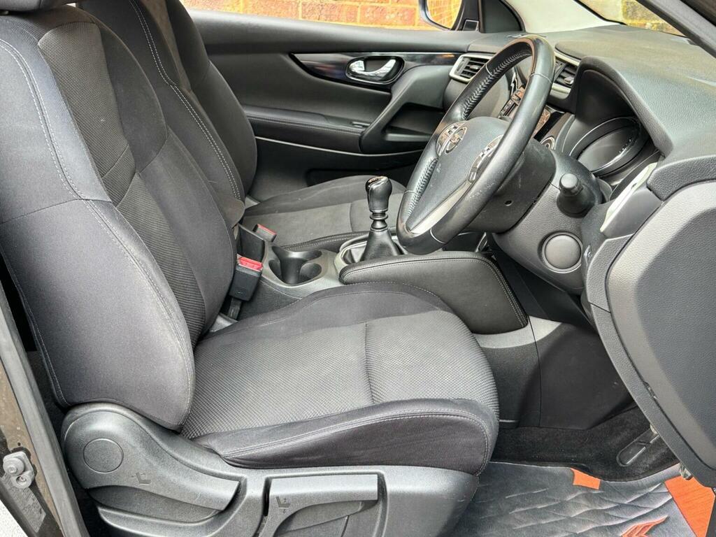 Nissan Qashqai 1.5 Dci N-connecta 2Wd Euro 6 Ss ND16DXV Black #2