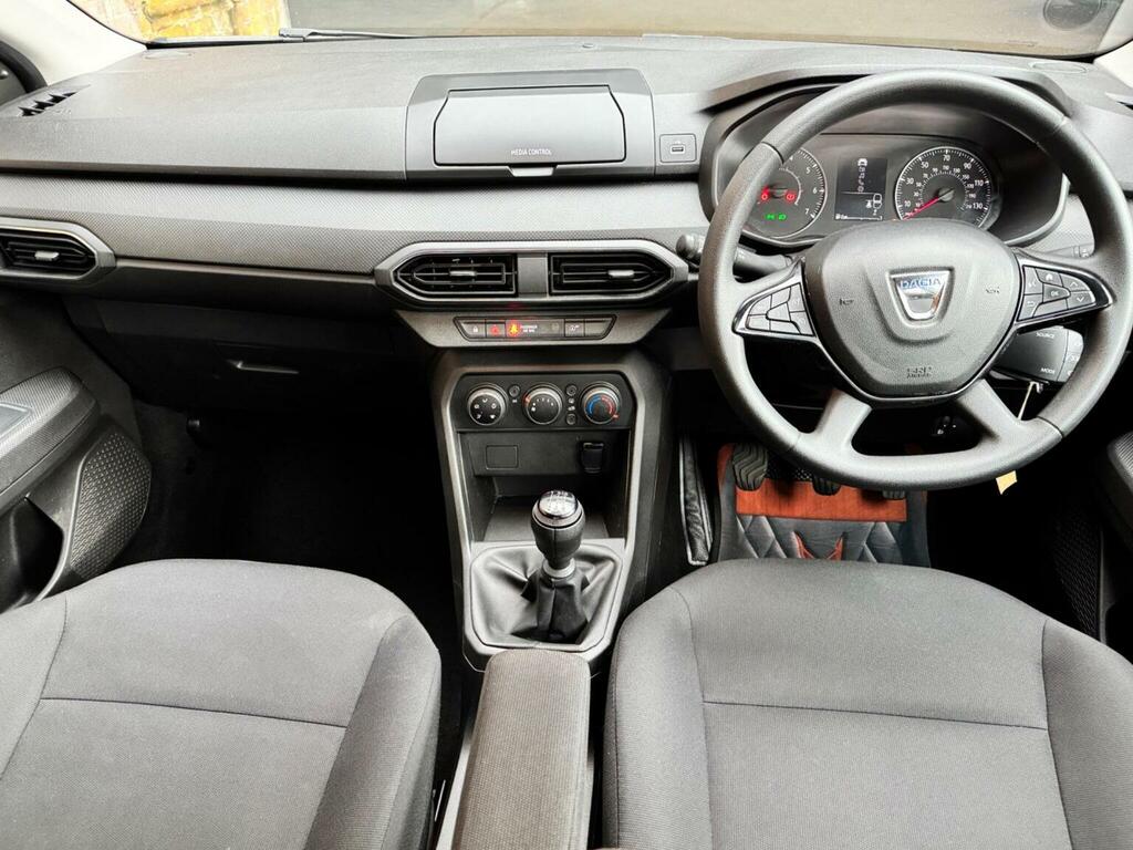 Dacia Sandero 1.0 Sce Essential Euro 6 Ss CE22EVG Black #4