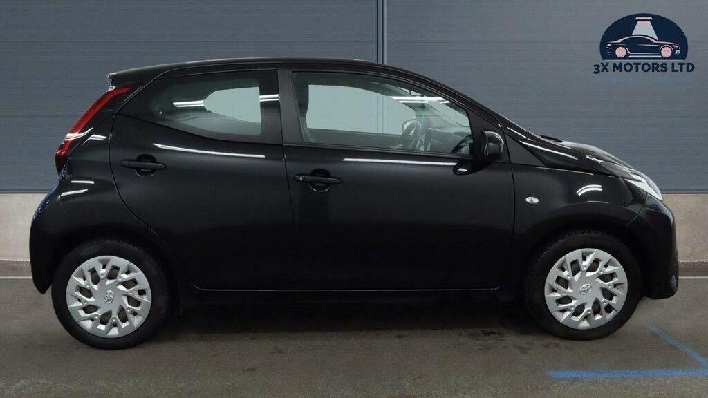 Toyota Aygo 1.0 Vvt-i X-play Euro 6 LS69WJX Black #6