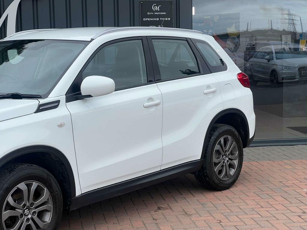 Suzuki Vitara 1.6 Sz4 Euro 6 Ss White #2