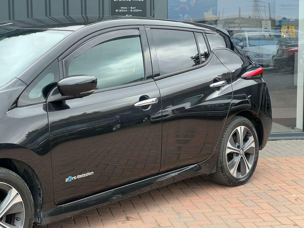Nissan Leaf 40Kwh 2.Zero Black #2