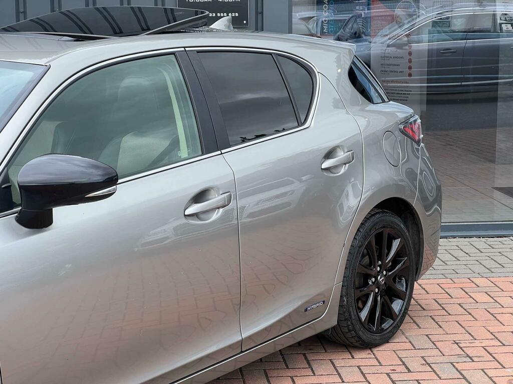 Lexus CT 1.8 200H Sport Cvt Euro 6 Ss Silver #2