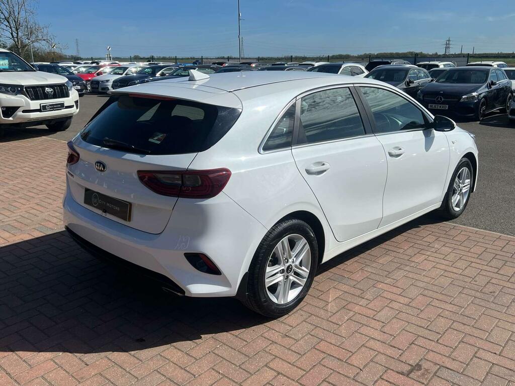 Kia Ceed 1.6 Crdi Eco 2 Euro 6 Ss  White #5