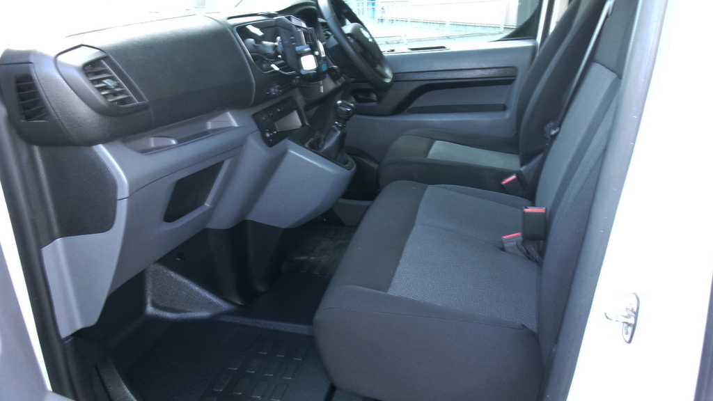Vauxhall Vivaro Vauxhall Vivaro 2022 FH22LLW White #6
