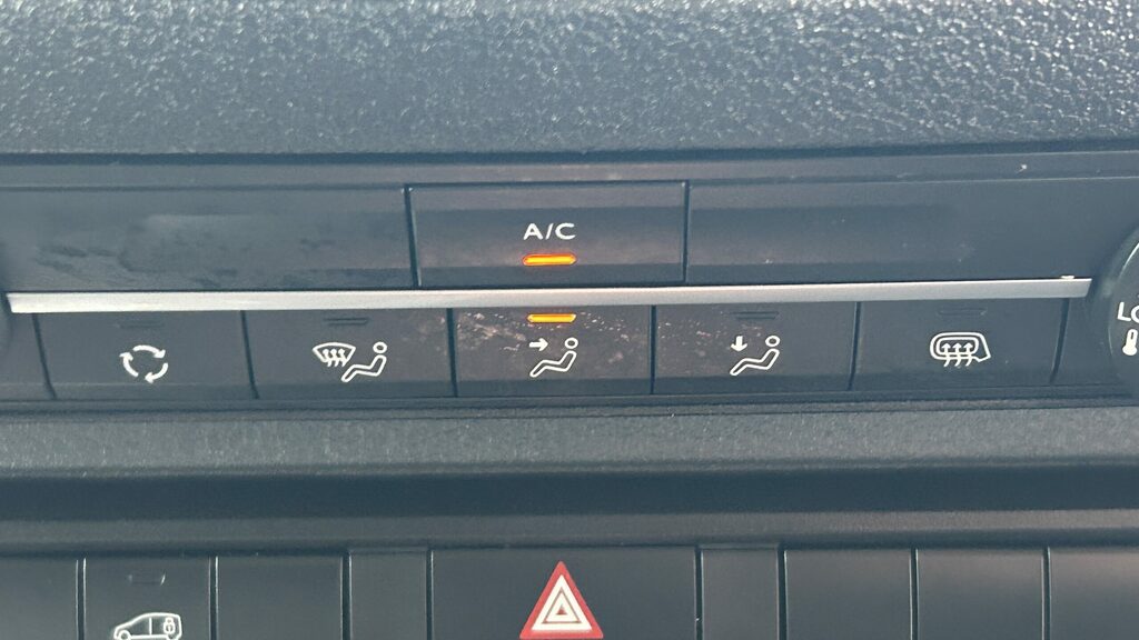 Vauxhall Vivaro Vauxhall Vivaro 2022 FD71CJF White #5
