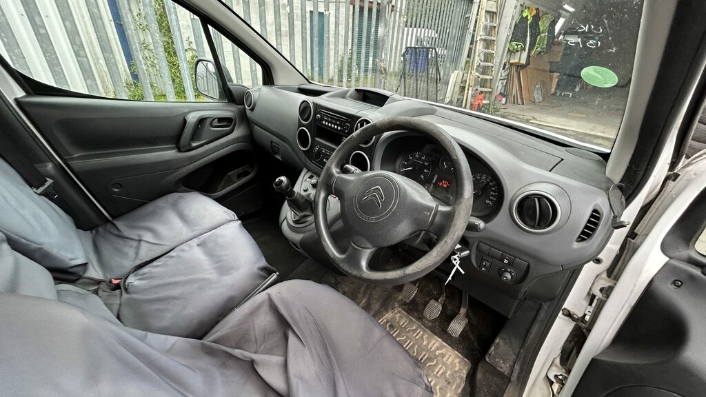 Citroen Berlingo Citroen Berlingo 2013 BF63TLN White #3
