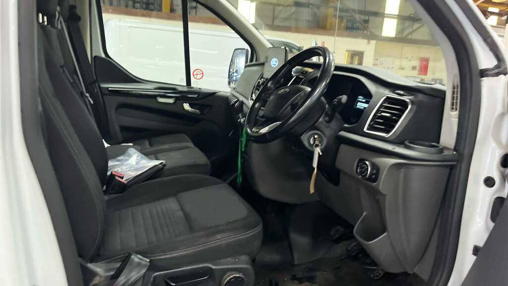 Ford Transit Custom Ford Transit Custom 2020 RV20XVB White #2