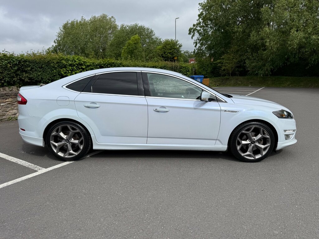 Ford Mondeo 2.2 Tdci Titanium X Sport Hatchback Man White #3