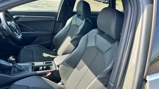 Audi Q3 Tdi 35 S Line LS21FVZ Grey #6