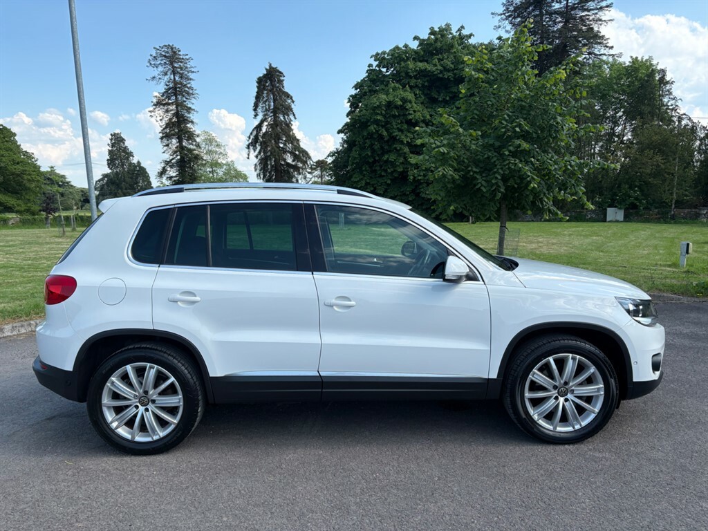 Volkswagen Tiguan Sport Tdi Bluemotion Technology Motion SG62PDK White #5