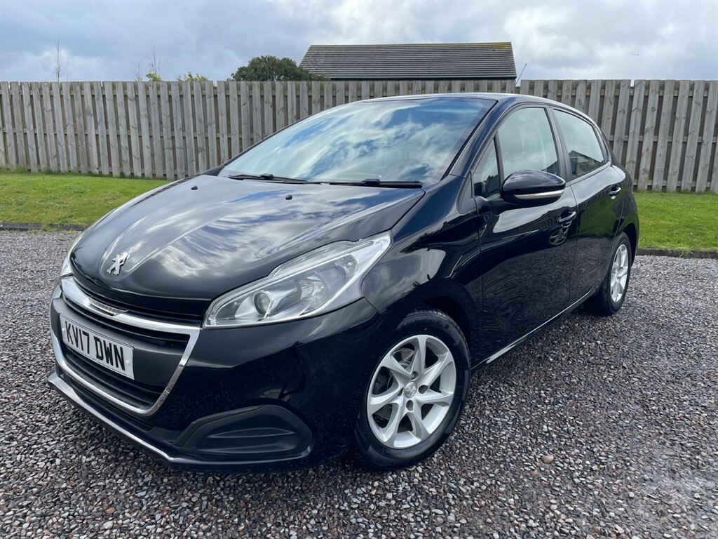 Peugeot 208 Hatchback Black