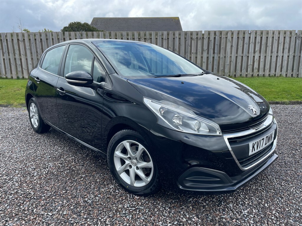 Peugeot 208 Hatchback KV17DWN Black #2