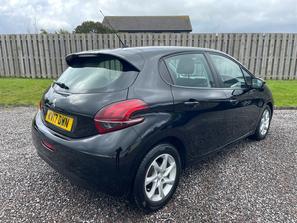 Peugeot 208 Hatchback KV17DWN Black #3