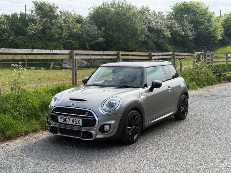 Mini Hatch 2.0 Cooper S D 8 Speed - 2018 67 Silver
