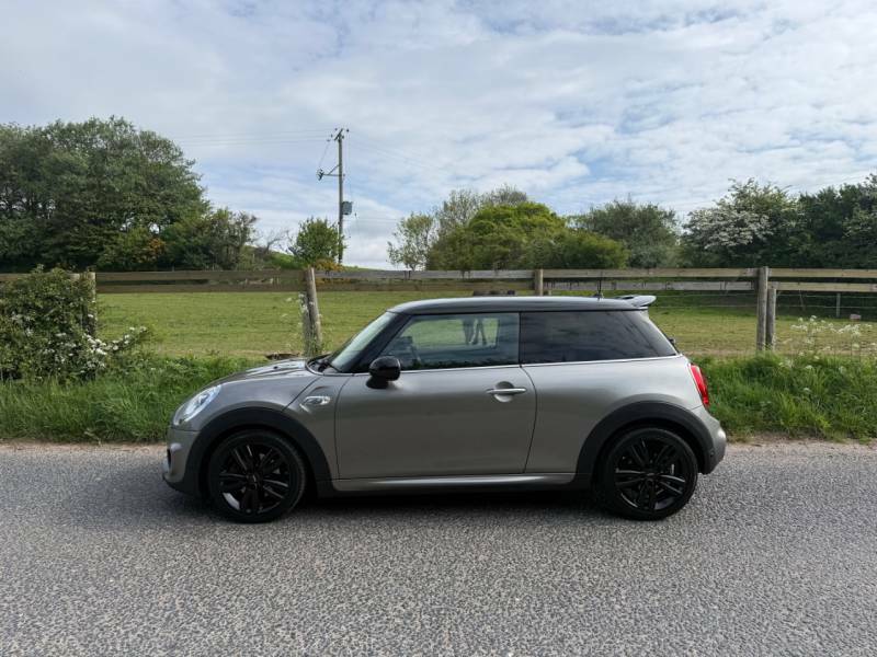Mini Hatch 2.0 Cooper S D 8 Speed - 2018 67 Silver #3