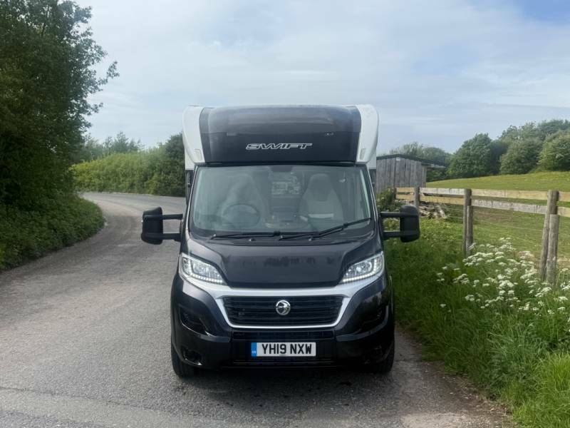 Fiat Ducato Swift Bessacarr 596 6 Berth Motorhome - 2019 19 Black #5