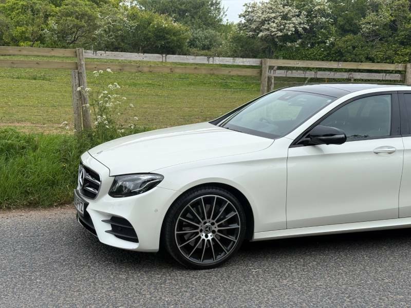 Mercedes-Benz E Class E350d Amg Line Night Edition Premium Plus 9G-t White #2