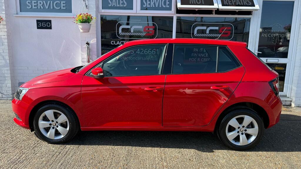 Skoda Fabia Hatchback EN15LDF #4