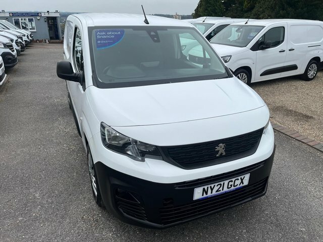 Peugeot Partner 1.5 Bluehdi 850 Professional Long Crew Van Double NY21GCX White #2