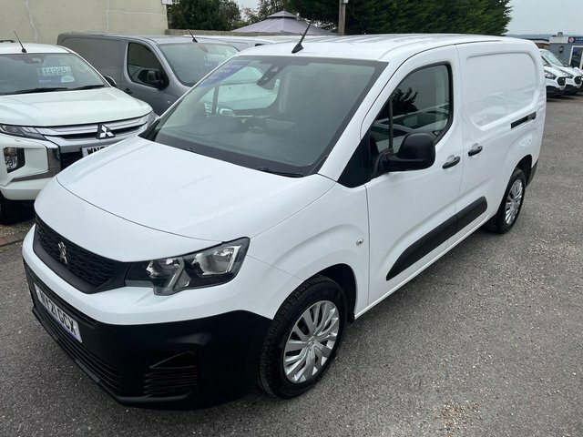Peugeot Partner 1.5 Bluehdi 850 Professional Long Crew Van Double NY21GCX White #4