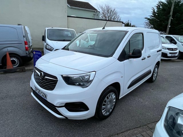 Vauxhall Combo 1.6 Turbo D 2300 Sportive L1 H1 Euro 6 S S DY20SZN White #4