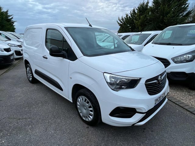 Vauxhall Combo 1.6 Turbo D 2300 Sportive L1 H1 Euro 6 S S DY20SZN White #2