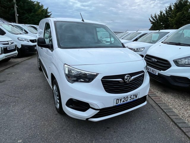 Vauxhall Combo 1.6 Turbo D 2300 Sportive L1 H1 Euro 6 S S DY20SZN White #3