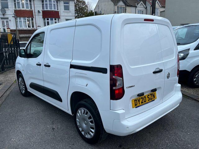 Vauxhall Combo 1.6 Turbo D 2300 Sportive L1 H1 Euro 6 S S DY20SZN White #6