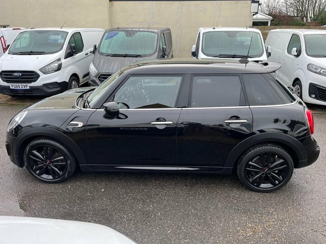 Mini Hatch 1.5 Cooper Sport Euro 6 S S KM69WMT Black #5