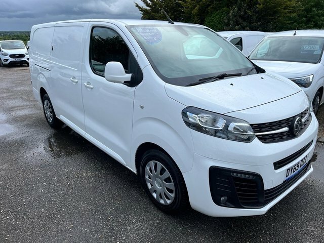 Vauxhall Vivaro 1.5 Turbo D 2900 Sportive L2 H1 Euro 6 S S DS69DZZ White #2