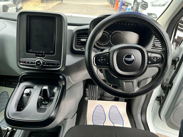 LEVC VN5 Mpv Silver #13