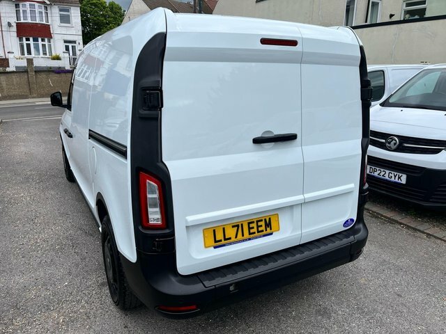 LEVC VN5 31Kwh Business Euro 6 Range Extender White #6