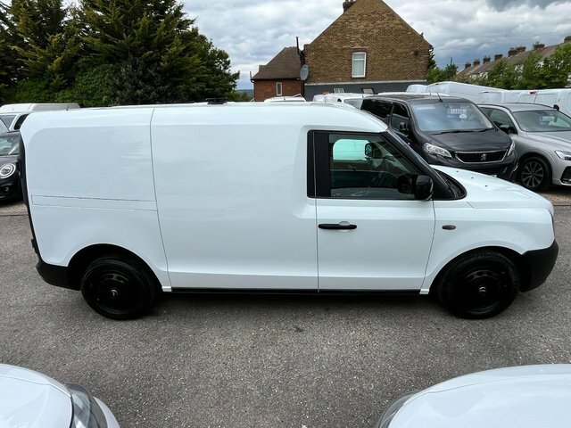 LEVC VN5 Mpv Silver #9